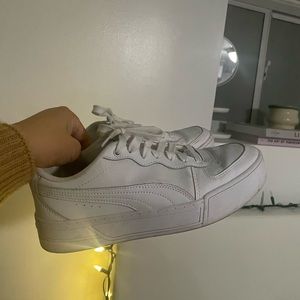 White puma shoes